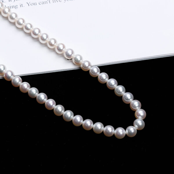 Pearl necklace - Image 4