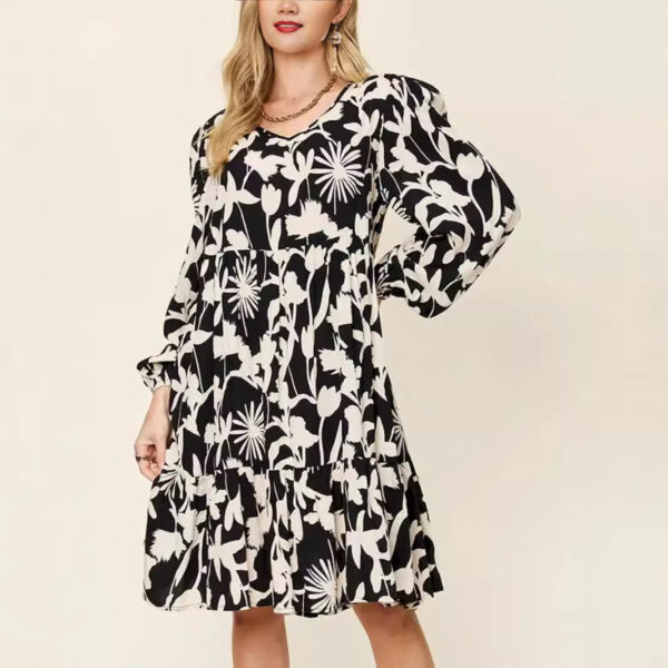 Casual Printed Long Sleeve Pleated Round Neck Dress - Image 4