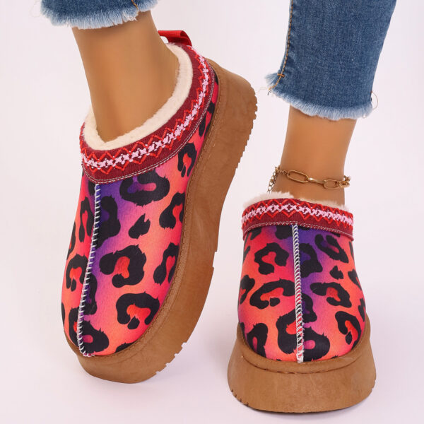 Women's Cartoon Christmas Print Ankle Boots Casual Slip On Plush Lined Home Shoes Comfortable Winter Short Boots - Image 3