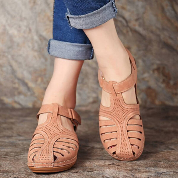 Women's Plus Size Retro Sandals Round Toe Wedge Sandals - Image 3