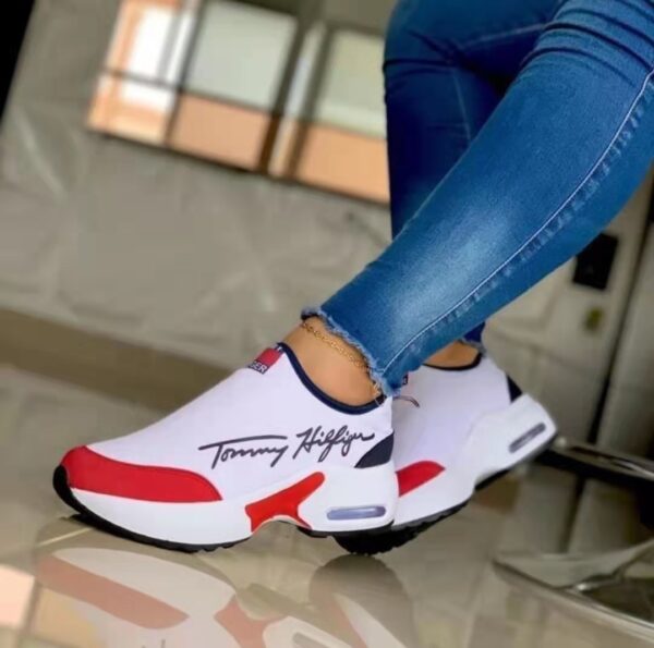 Air Cushion Lazy Dad Shoes Slip-on Sneakers For Women - Image 4