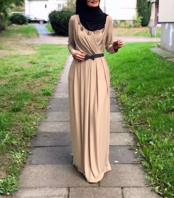 European And American New Style Abaya Dress V-neck Folds And mMopping Floor Skirt - Image 2