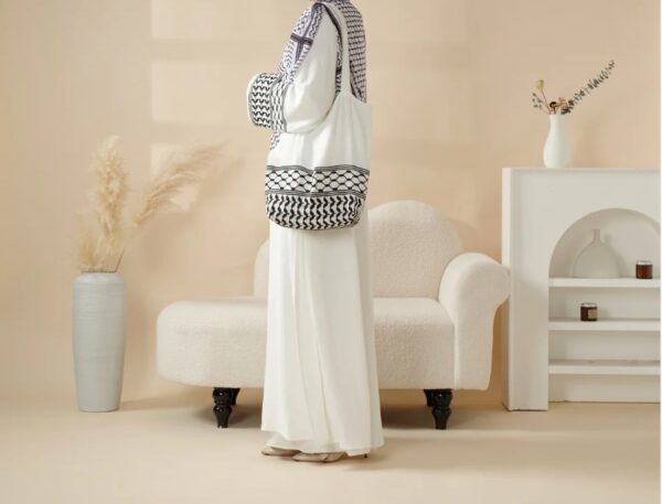 Keffiyeh Style Abaya With Crossbody Bag - Image 2