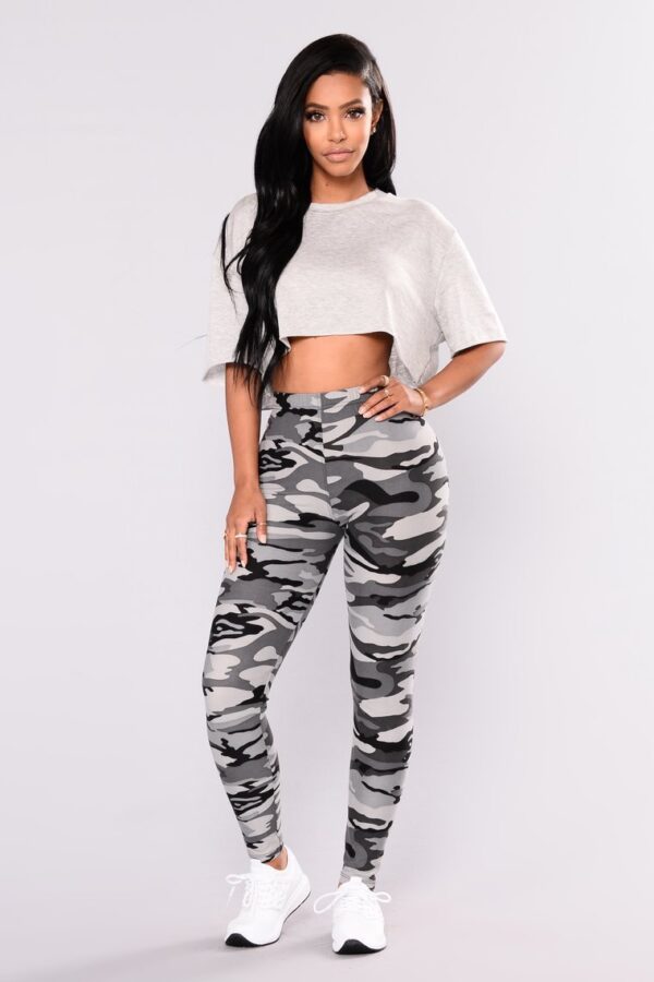 Camouflage Printed Grey Casual Legging Pants - Image 2